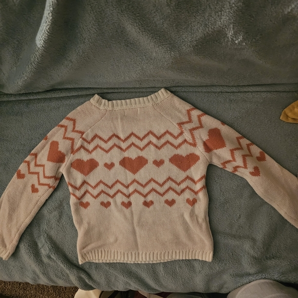 Kids Heart Pattern Sweater and Hat Set - Picture 4 of 8